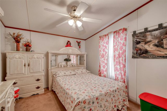 171 Rolling Meadows LN, Kyle, TX 78640