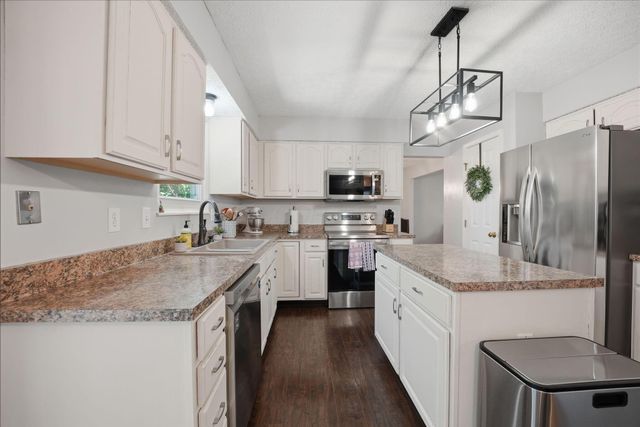 275 Spruce Hill Drive, Columbus, OH 43230