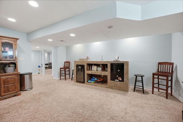 275 Spruce Hill Drive, Columbus, OH 43230