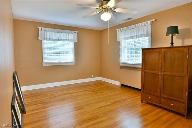 641 Fairway Drive NE, Warren, OH 44483