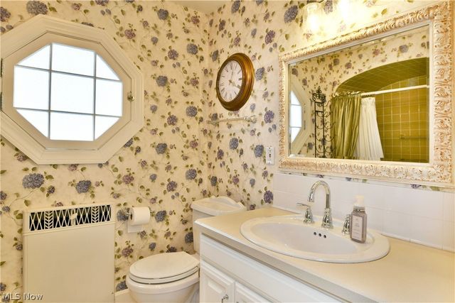 641 Fairway Drive NE, Warren, OH 44483