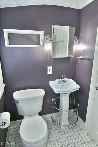 641 Fairway Drive NE, Warren, OH 44483