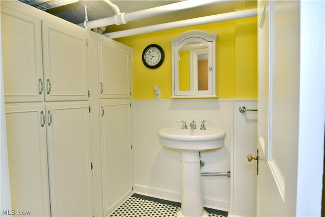 641 Fairway Drive NE, Warren, OH 44483