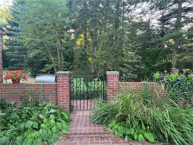 641 Fairway Drive NE, Warren, OH 44483