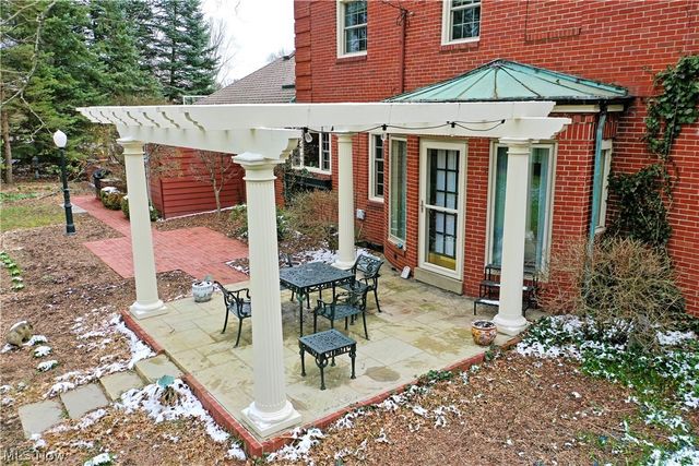 641 Fairway Drive NE, Warren, OH 44483