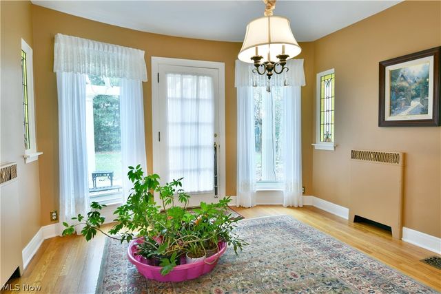 641 Fairway Drive NE, Warren, OH 44483