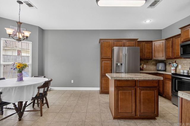 4458 S Aaronfield Circle, Benton, AR 72015