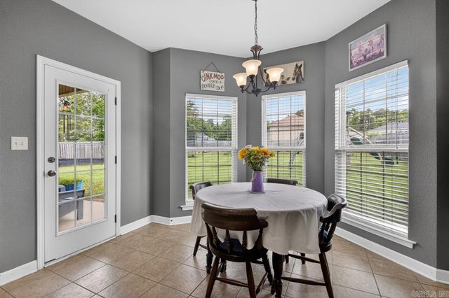 4458 S Aaronfield Circle, Benton, AR 72015