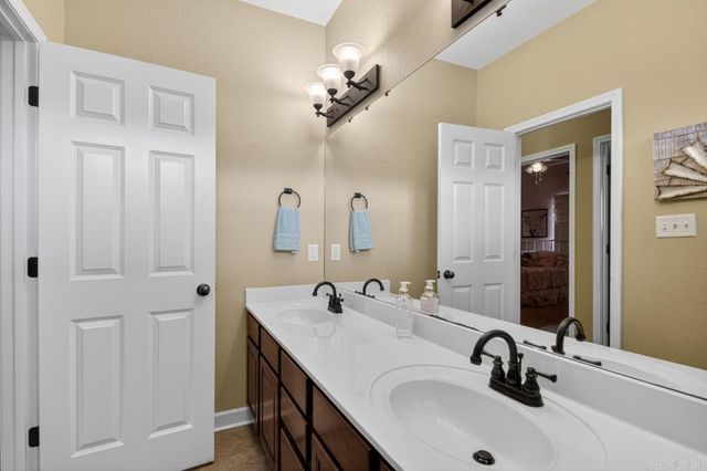 4458 S Aaronfield Circle, Benton, AR 72015