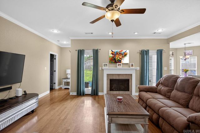 4458 S Aaronfield Circle, Benton, AR 72015