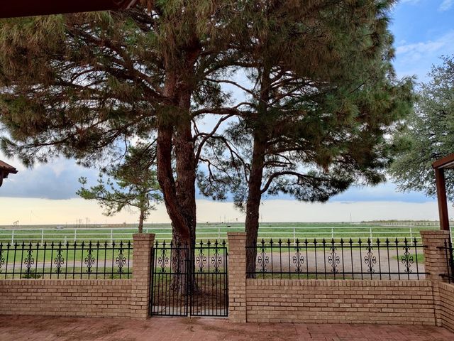 7996 E Hwy 158, Gardendale, TX 79758