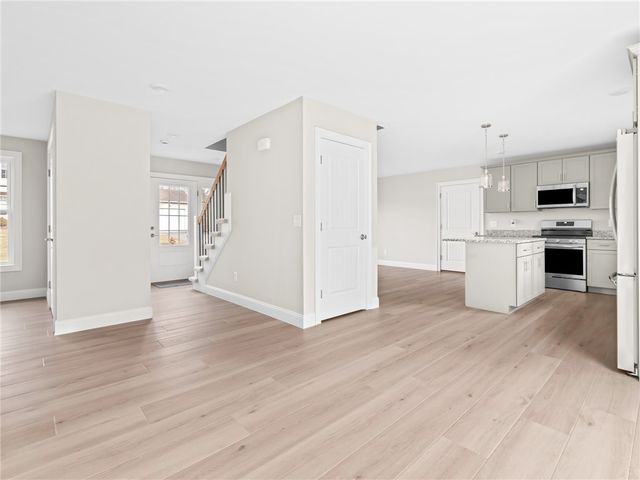 66 Medford Street, Warwick, RI 02889