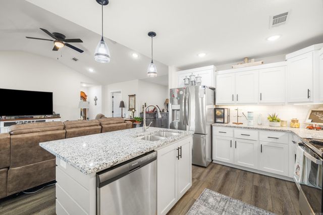 16 Doe Run Drive, Ward, AR 72176