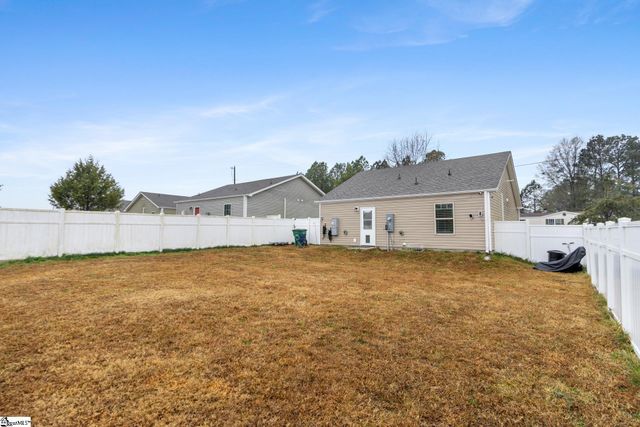 109 Colleton Lane, Clinton, SC 29325