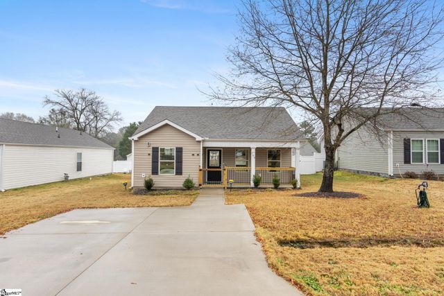 109 Colleton Lane, Clinton, SC 29325