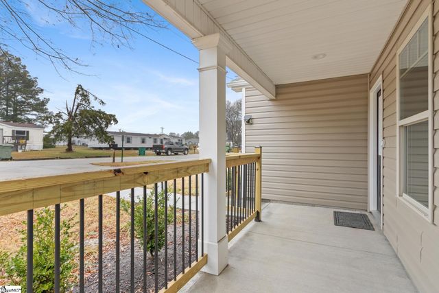 109 Colleton Lane, Clinton, SC 29325