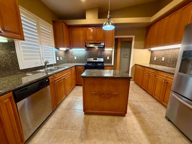 68177 Calle Cerrito, Desert Hot Springs, CA 92240