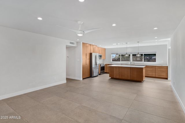 4209 E MANDAN Street, Phoenix, AZ 85044