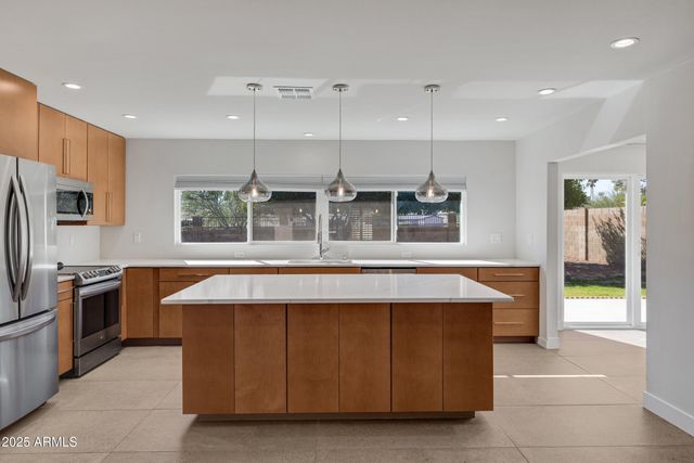 4209 E MANDAN Street, Phoenix, AZ 85044