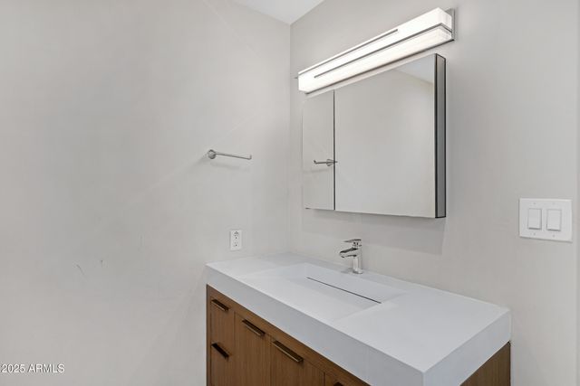 4209 E MANDAN Street, Phoenix, AZ 85044