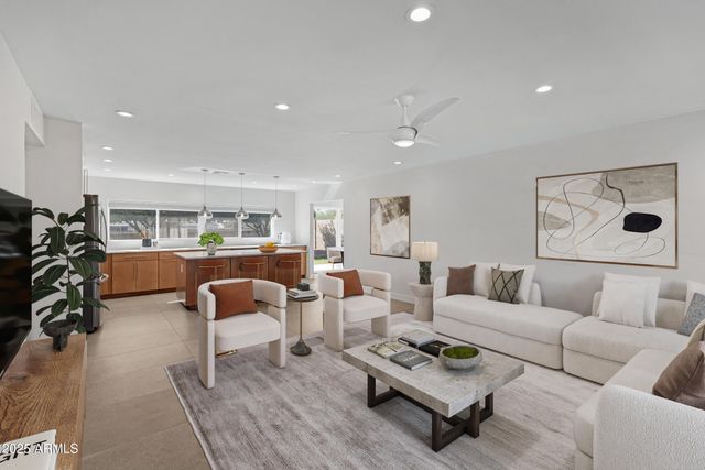 4209 E MANDAN Street, Phoenix, AZ 85044