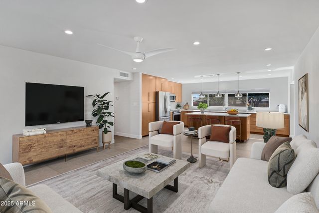 4209 E MANDAN Street, Phoenix, AZ 85044