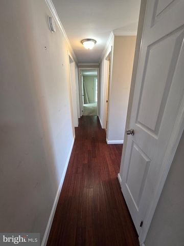 24 TEAROSE DR, Middle River, MD 21220