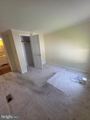 24 TEAROSE DR, Middle River, MD 21220