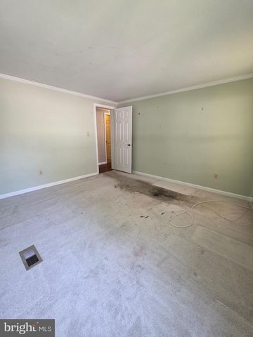 24 TEAROSE DR, Middle River, MD 21220