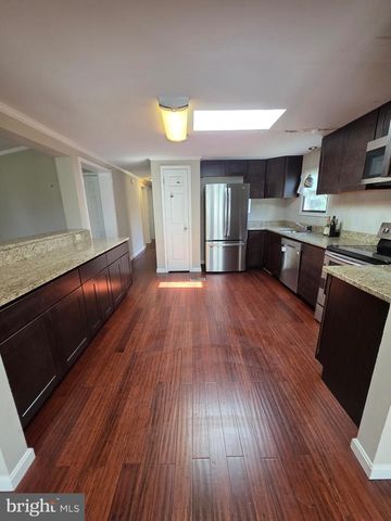 24 TEAROSE DR, Middle River, MD 21220