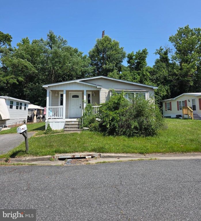 24 TEAROSE DR, Middle River, MD 21220