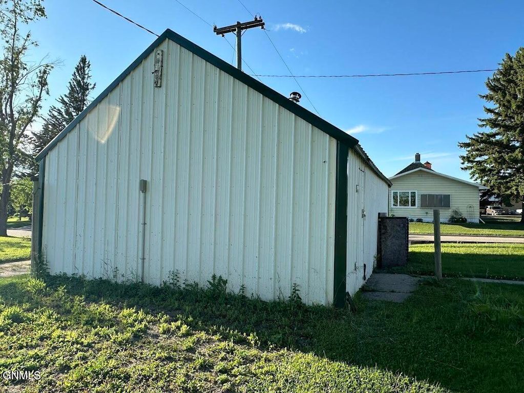 501 Main Street, Gackle, ND 58442 photo 20