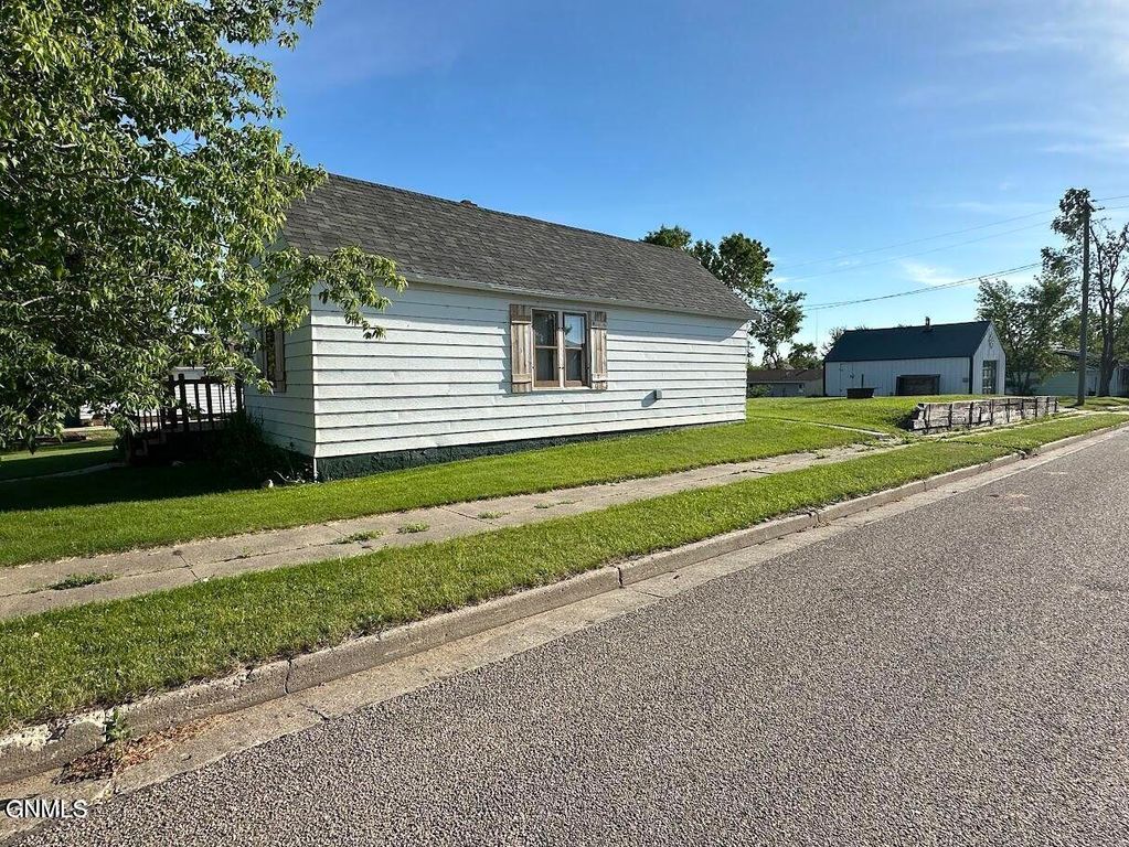 501 Main Street, Gackle, ND 58442 photo 24