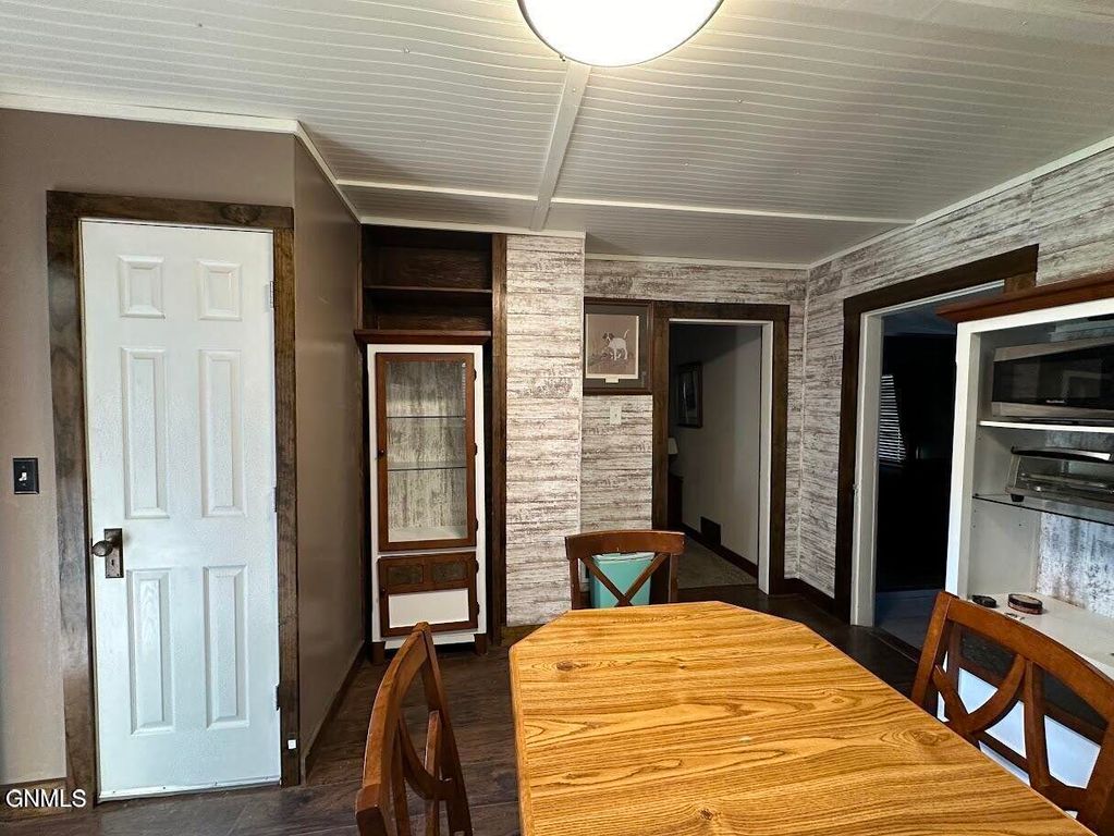 501 Main Street, Gackle, ND 58442 photo 7