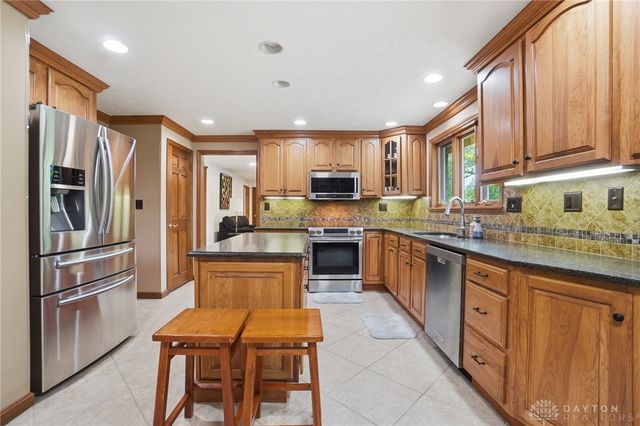7880 John Elwood Drive, Centerville, OH 45459