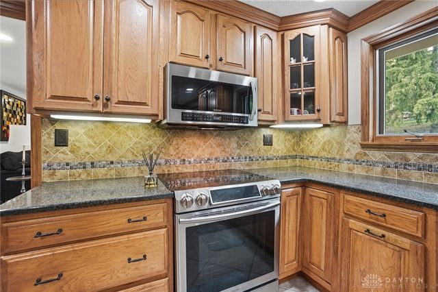 7880 John Elwood Drive, Centerville, OH 45459
