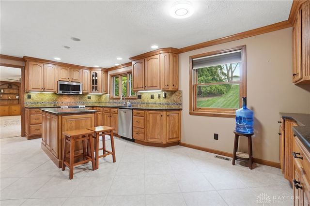 7880 John Elwood Drive, Centerville, OH 45459