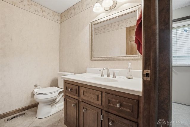 7880 John Elwood Drive, Centerville, OH 45459
