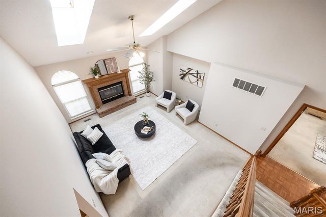 973 Columbia Avenue, Fairview Heights, IL 62208