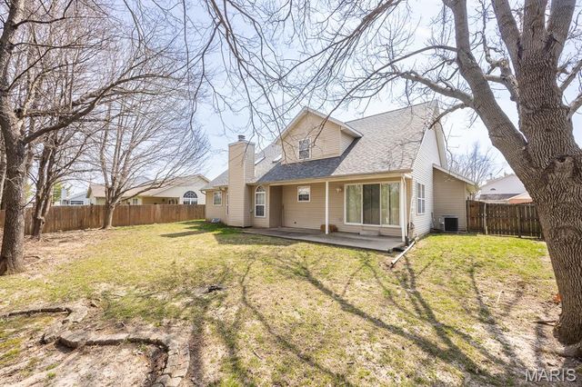 973 Columbia Avenue, Fairview Heights, IL 62208