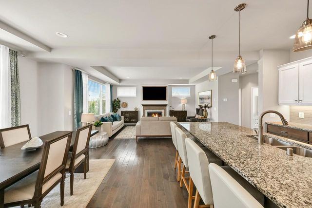 7850 Mourning Dove LANE, Mequon, WI 53097
