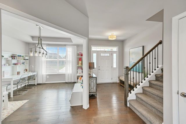 7850 Mourning Dove LANE, Mequon, WI 53097