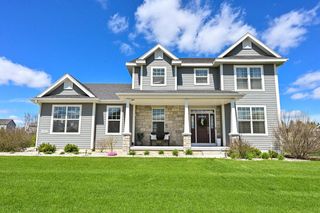 7850 Mourning Dove LANE, Mequon, WI 53097