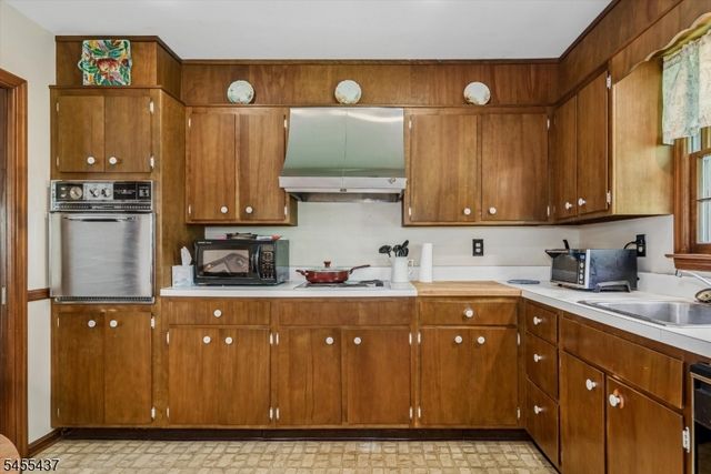 10 Longbridge Rd, Frankford Twp., NJ 07826