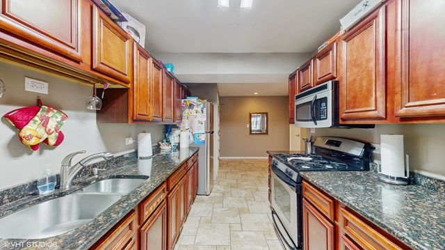9621 S Karlov Avenue 303, Oak Lawn, IL 60453