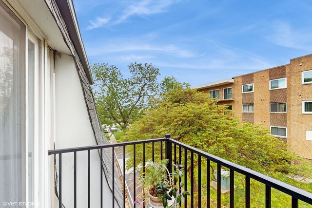 9621 S Karlov Avenue 303, Oak Lawn, IL 60453
