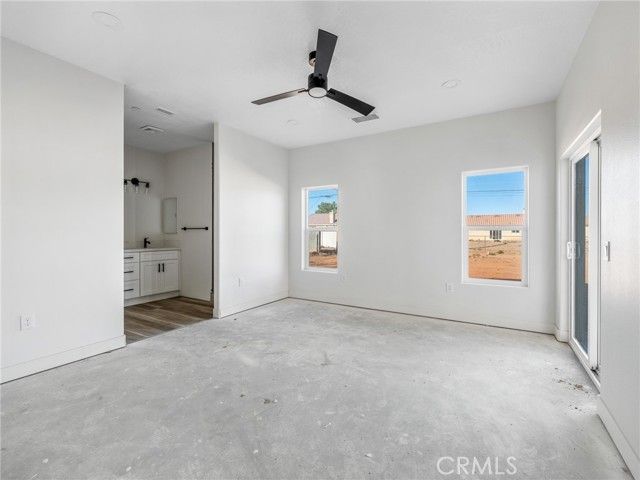 15590 Dale Evans Parkway, Apple Valley, CA 92307