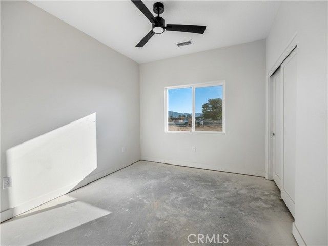 15590 Dale Evans Parkway, Apple Valley, CA 92307