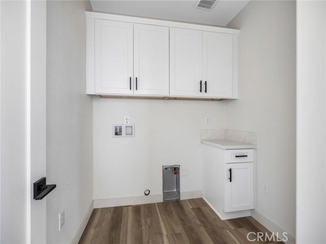 15590 Dale Evans Parkway, Apple Valley, CA 92307