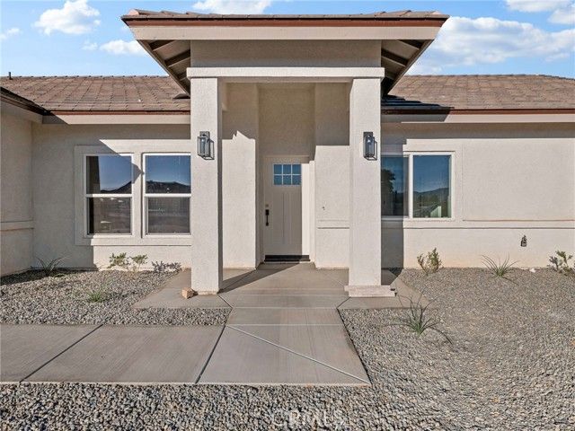 15590 Dale Evans Parkway, Apple Valley, CA 92307